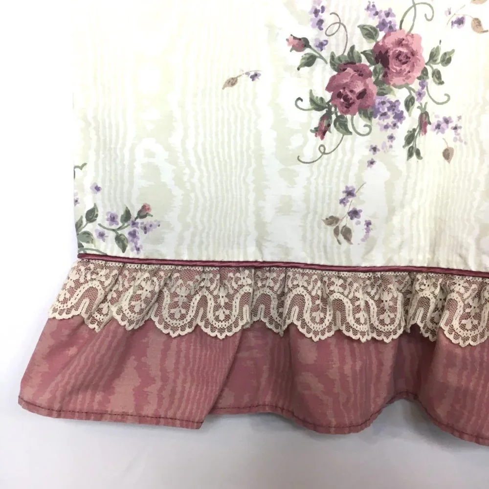 80’s VTG Pillowcases Cottagecore Romantic Roses Flower / Cream